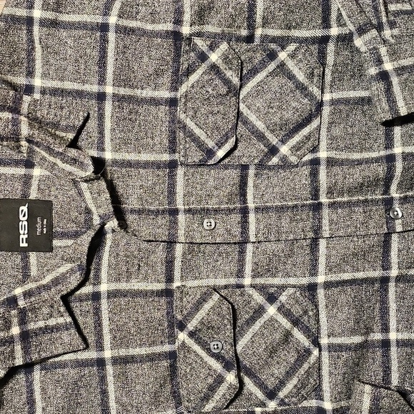 Men's RSQ Blue White Gray Plaid Flannel Long Sleevr Shirt Medium - Picture 4 of 7